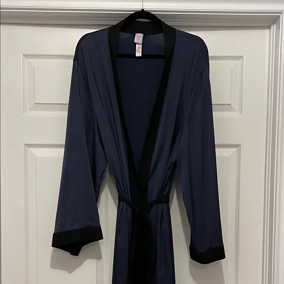 Savage X Fenty Midnight Blue Robe - Picture 11 of 15
